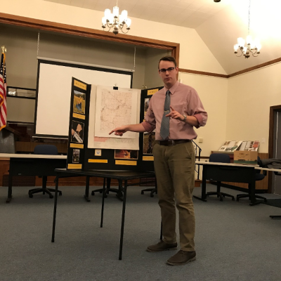 Eric Olson addresses Silver Lake residents at an October 2018 public meeting